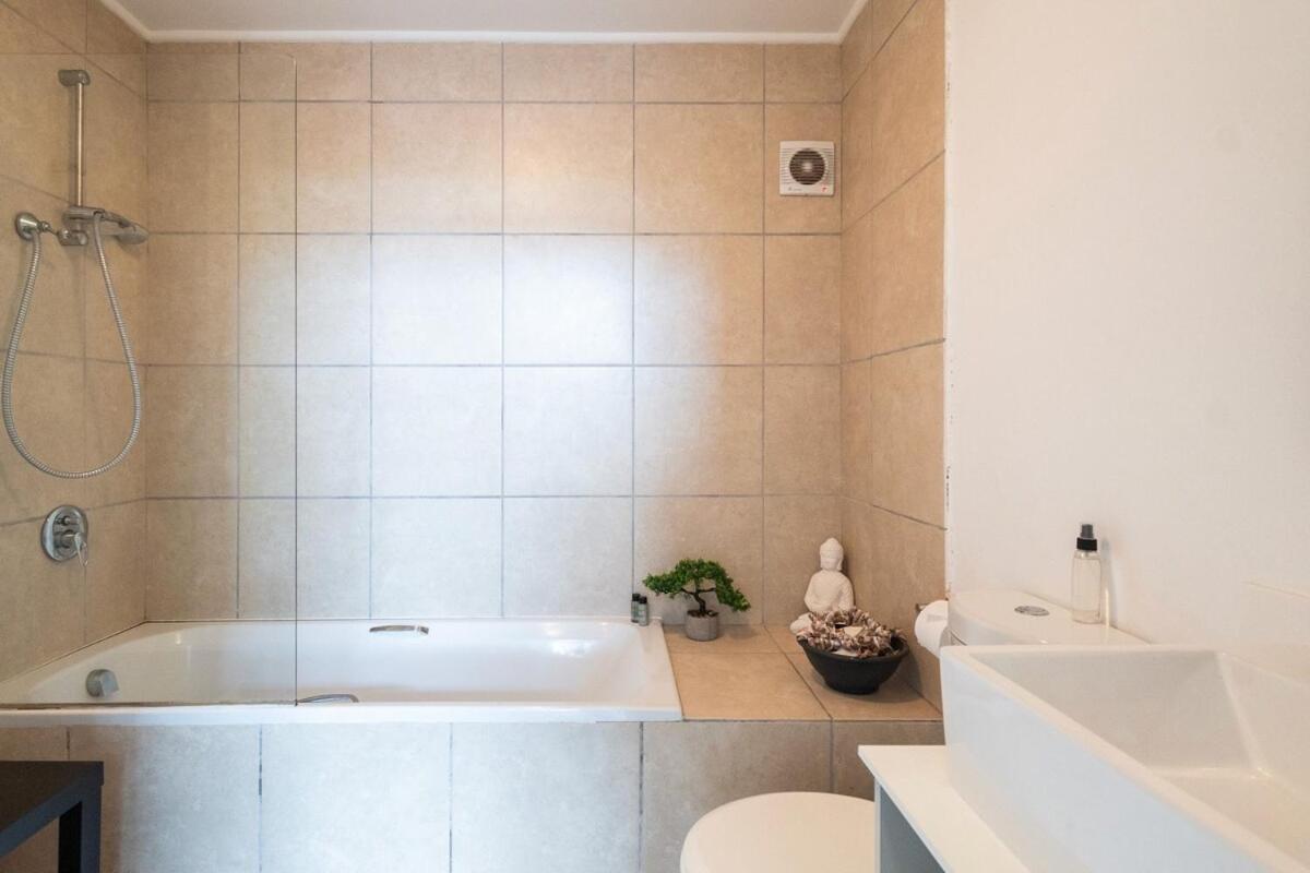 Apartment Near Hout Bay Harbour
